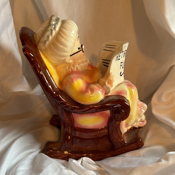 Vintage Lefton, grandma retirement bank - Picture 4 of 6